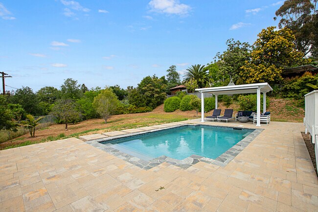 Building Photo - 9257 Brookside Ct