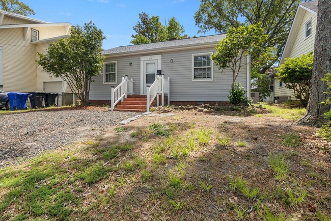 Building Photo - Walk to the Beach - Single Family Home on ...