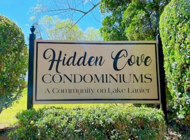 Small community - 2503 Hidden Cove Ct