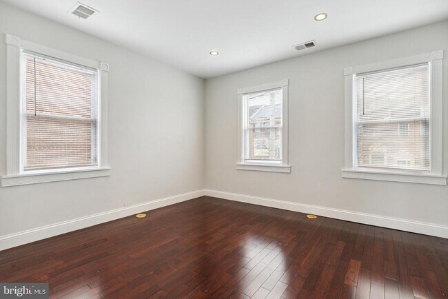 Foto del edificio - 1524 Howard Rd SE