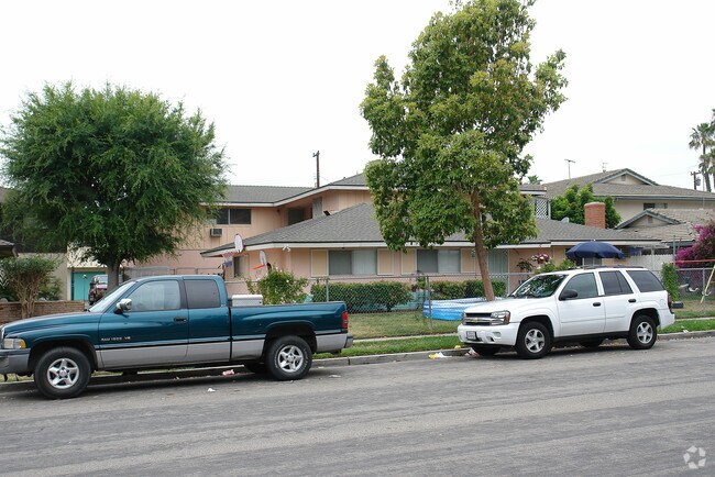 Building Photo - 12101 Laguna St