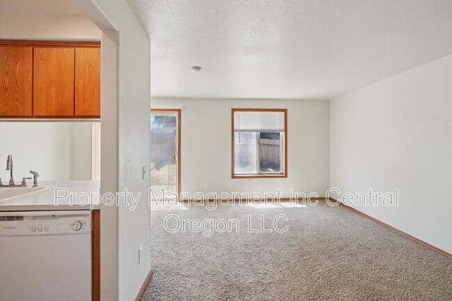 Foto del edificio - 2118 Baines Blvd