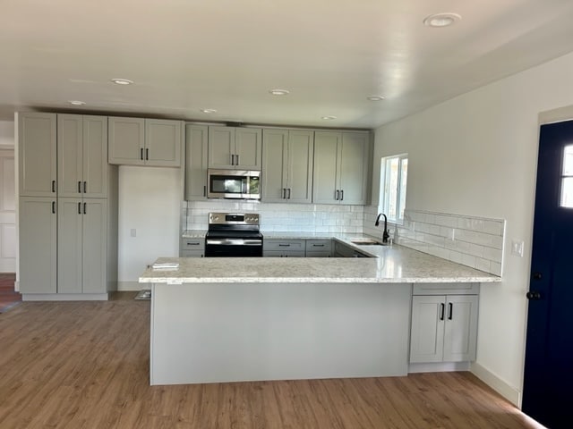 New kitchen, lots of counter top space, stainless appliance. - 2502 W 154th St