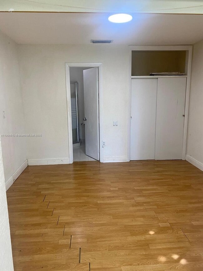 Foto del edificio - 7321 Grandview Blvd