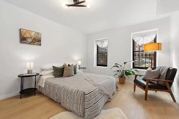 Foto del edificio - 743 Putnam Ave