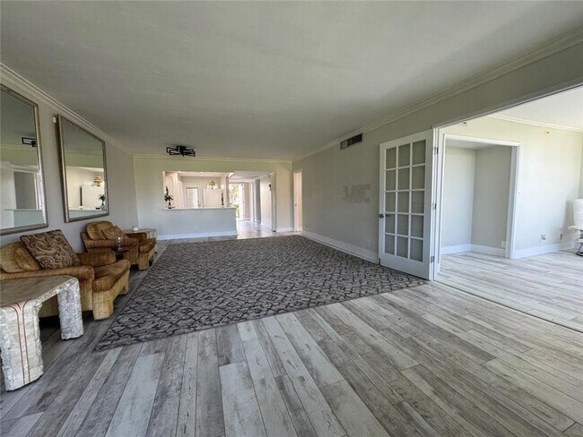 Foto del edificio - 2601 S Palm Aire Dr