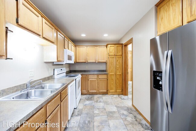 Foto del edificio - 3 br, 2 bath House - 715 15th Ave