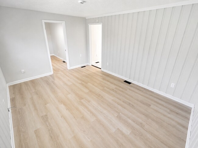 Foto del edificio - 931 Crestline Dr