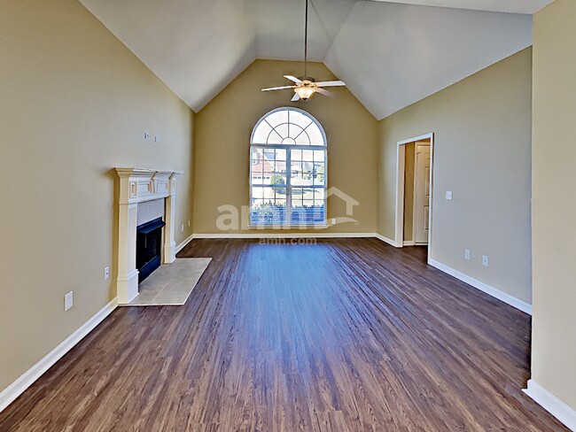 Building Photo - 5219 Cloister Dr