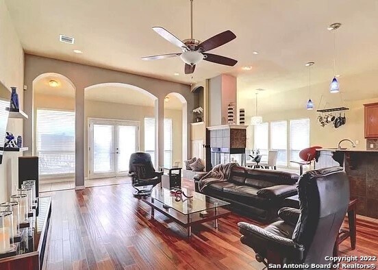 Foto del edificio - 1370 Desert Links