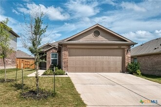 Building Photo - 5821 Roderick Dr