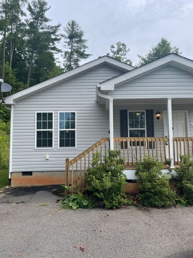 70 Ridge Creek Dr, Weaverville, NC 28787 House Rental in Weaverville