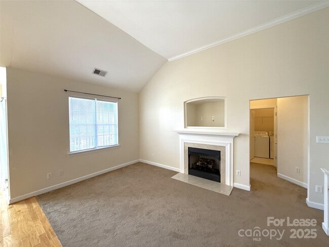 Building Photo - 15513 Goosefoot St