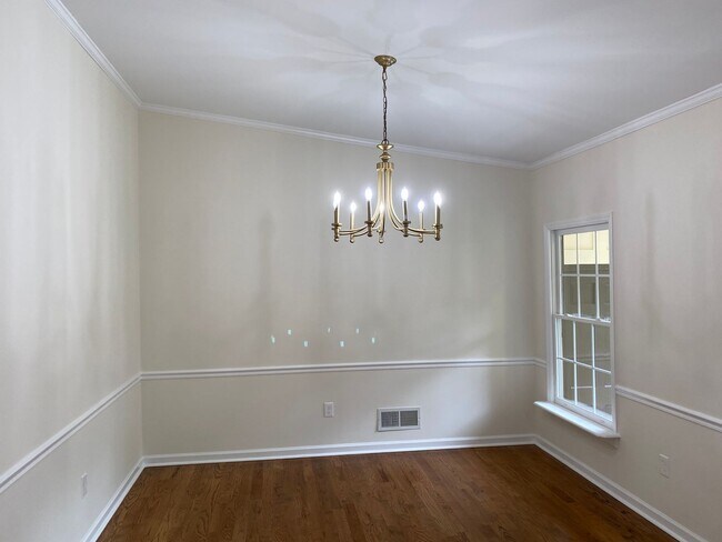 Building Photo - Welcome home!