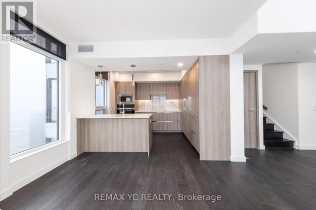 Building Photo - 1 Concord Cityplace Wy