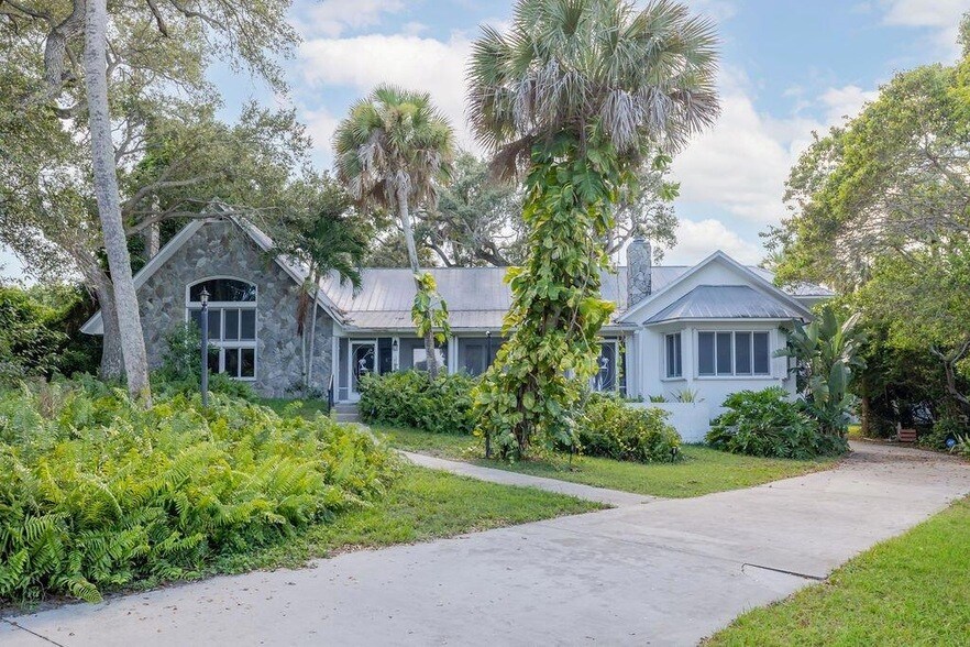 Foto principal - 8995 S Indian River Dr