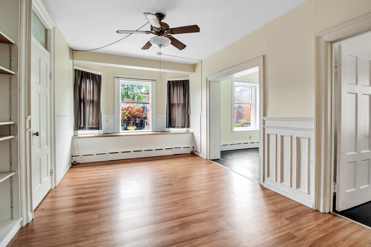 Foto principal - 84 Mariner St