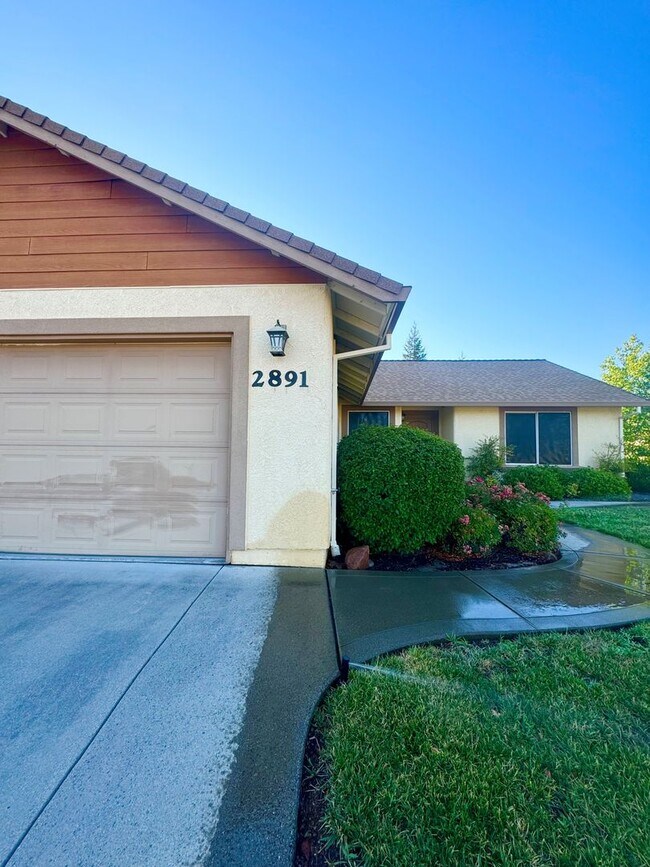Foto del edificio - Beautiful Home in Windsor Estates