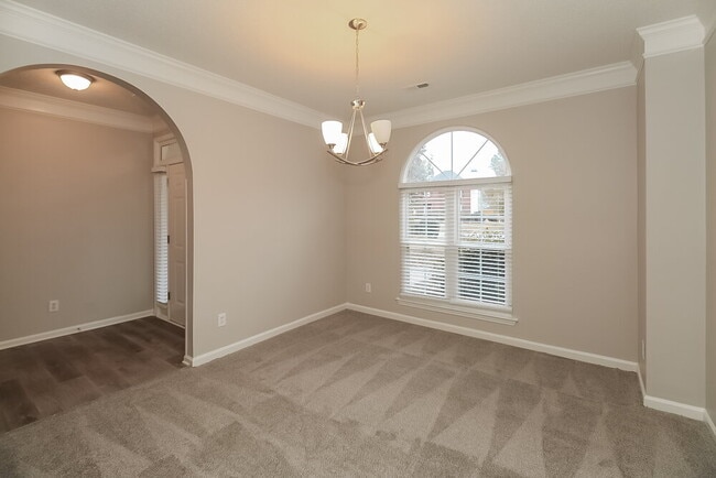 Building Photo - 184 Pine Branch Dr