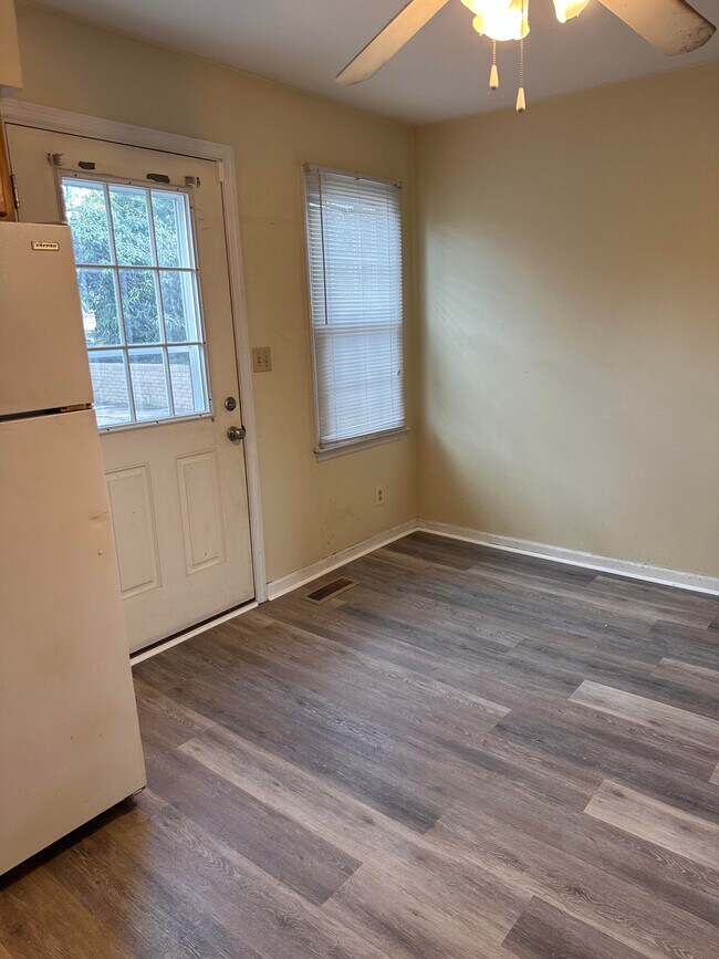 Foto del edificio - 741 Ridgeview Dr