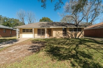 Building Photo - 1706 Colby Dr