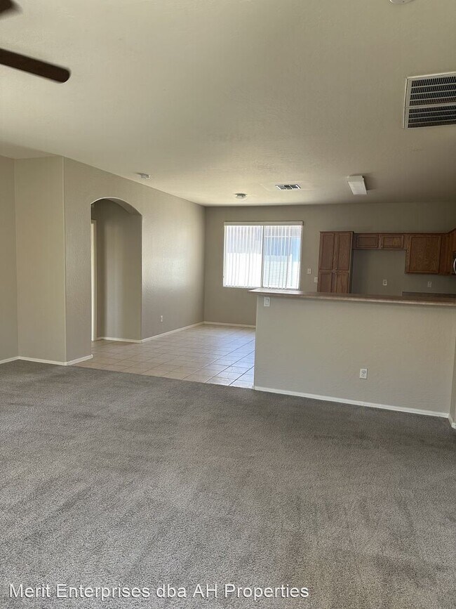 Building Photo - 4 br, 2 bath House - 20979 E DESERT HILLS ...