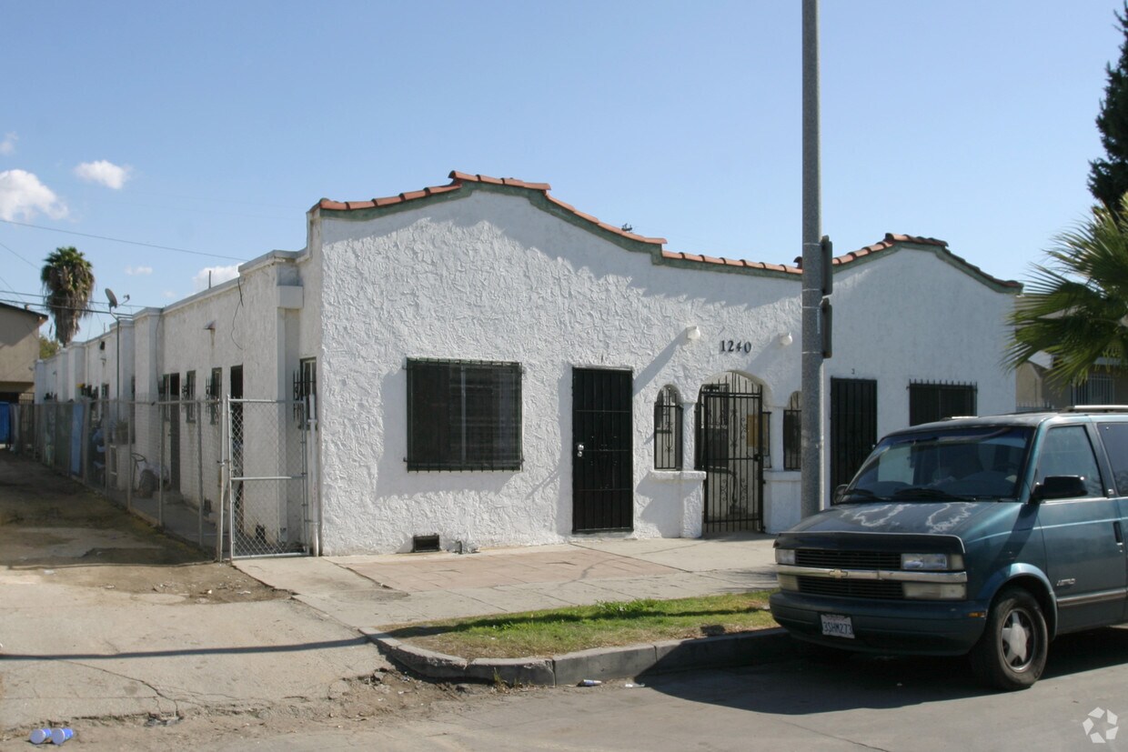 Primary Photo - 1240 Dawson Ave