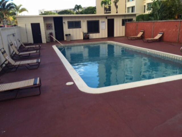 Foto del edificio - LIKINI WEST 1/1/1 ground floor, laundry, pool