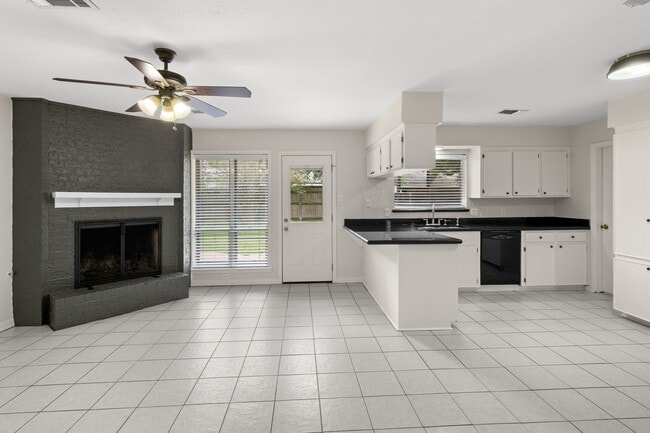 Building Photo - 10126 Metronome Dr