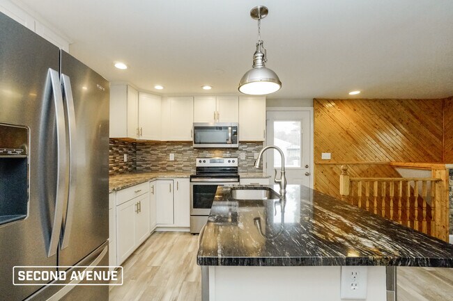 Foto del edificio - 854 Monaca Rd