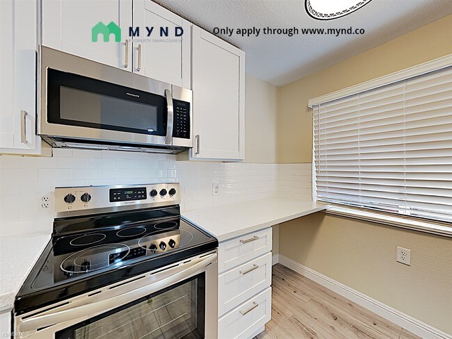 Building Photo - 1 br, 1 bath  - 26903 Huntwood Ave Apt E