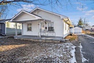 Building Photo - 2153 Wallace Ave