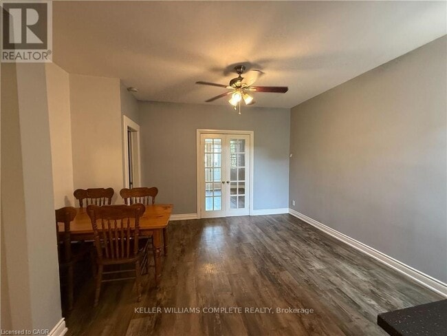 Building Photo - 2 Main St E