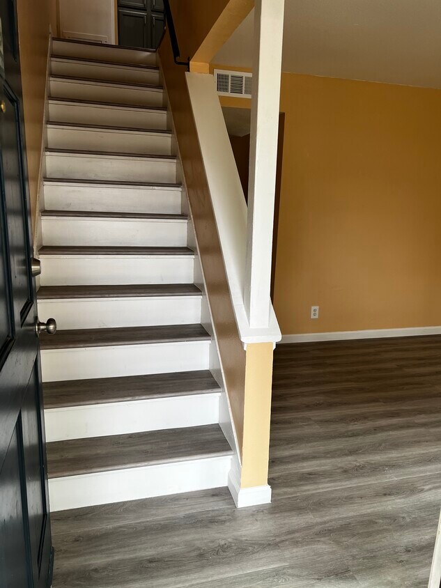 1360 Callen St Unit A, Vacaville, CA 95688 Condo for Rent in