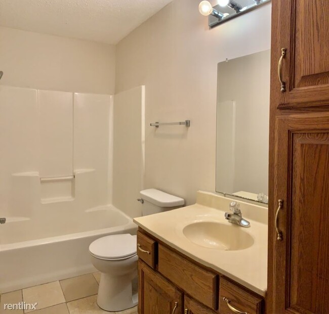 Foto del edificio - 3 br, 2 bath House - 5209 Deerwood Lake Dr