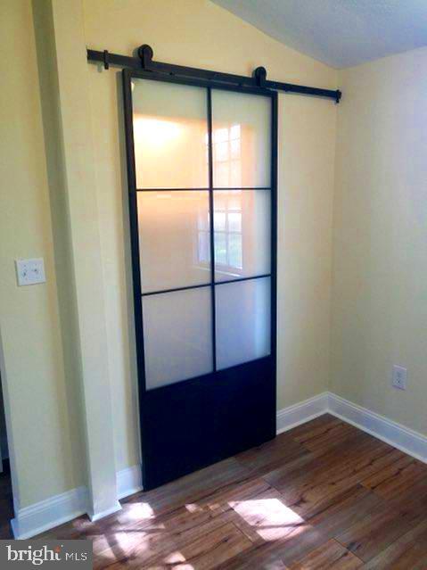 Foto del edificio - 8695-1 Mulberry Grove Pl