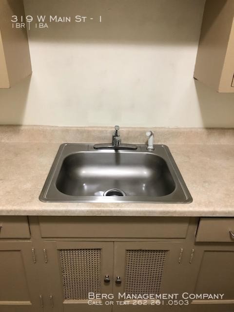Building Photo - 1 bedroom in Waukesha WI 53186