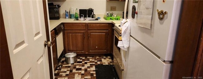 Foto del edificio - 375 Glendale Ave