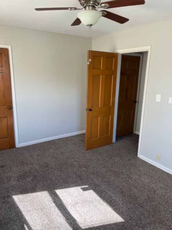 Foto del edificio - 1588 Glenbeck Ave