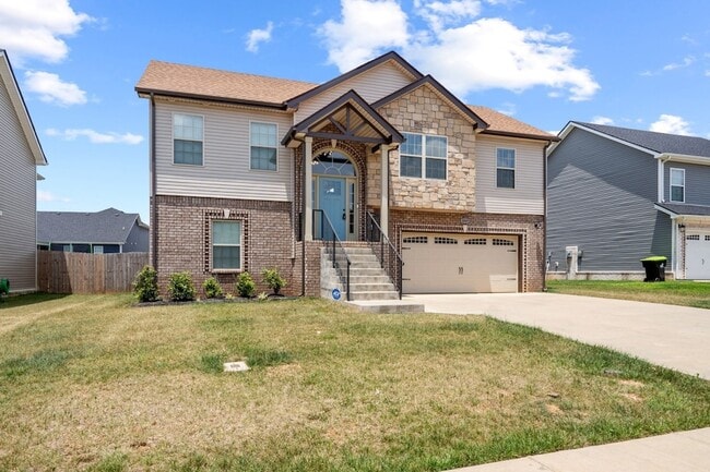 Building Photo - 1049 Whitney Dr