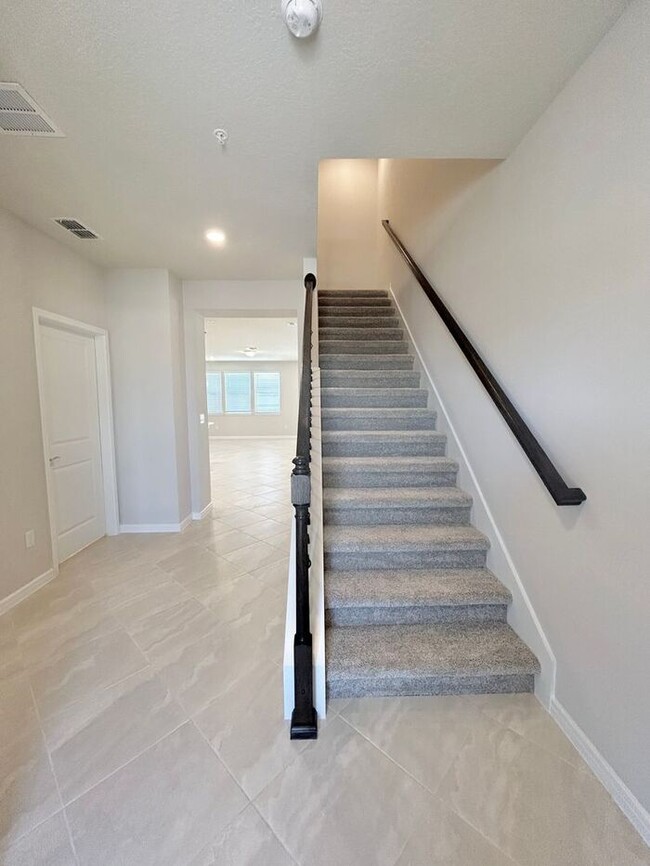 Foto del edificio - Brand New 4/3 Modern Townhome with a Priva...