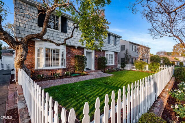 Foto del edificio - 2355 Melville Dr