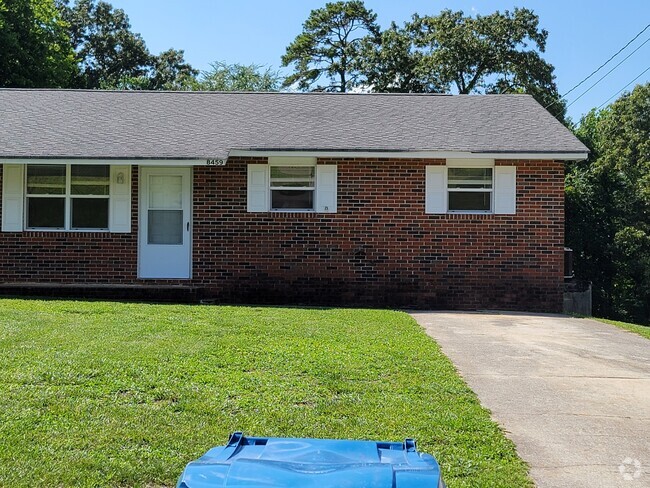Building Photo - 8459 Shawn Ridge Dr