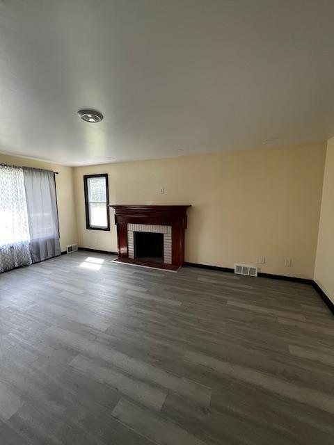 Foto del edificio - 210 E Midlothian Blvd