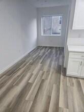 Building Photo - 842 Liberty Ave