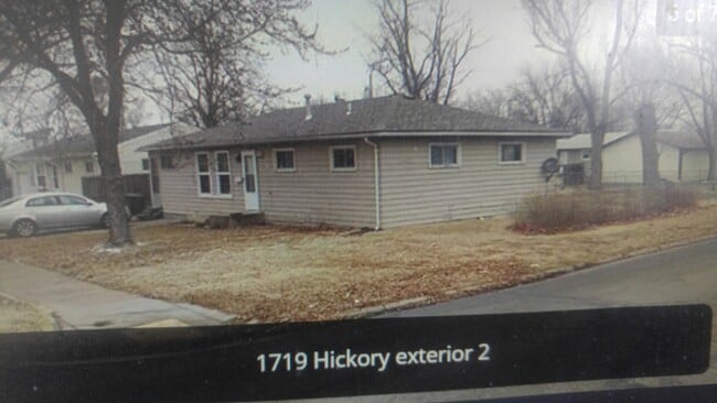 Building Photo - 1719 Hickory St