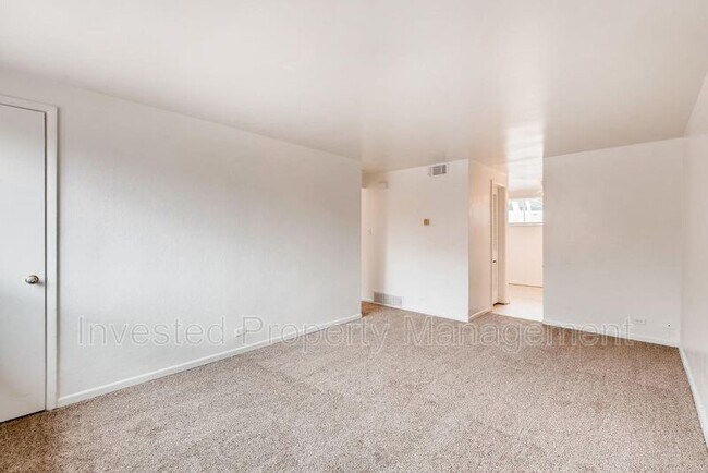 Foto del edificio - 5570 S Elati St