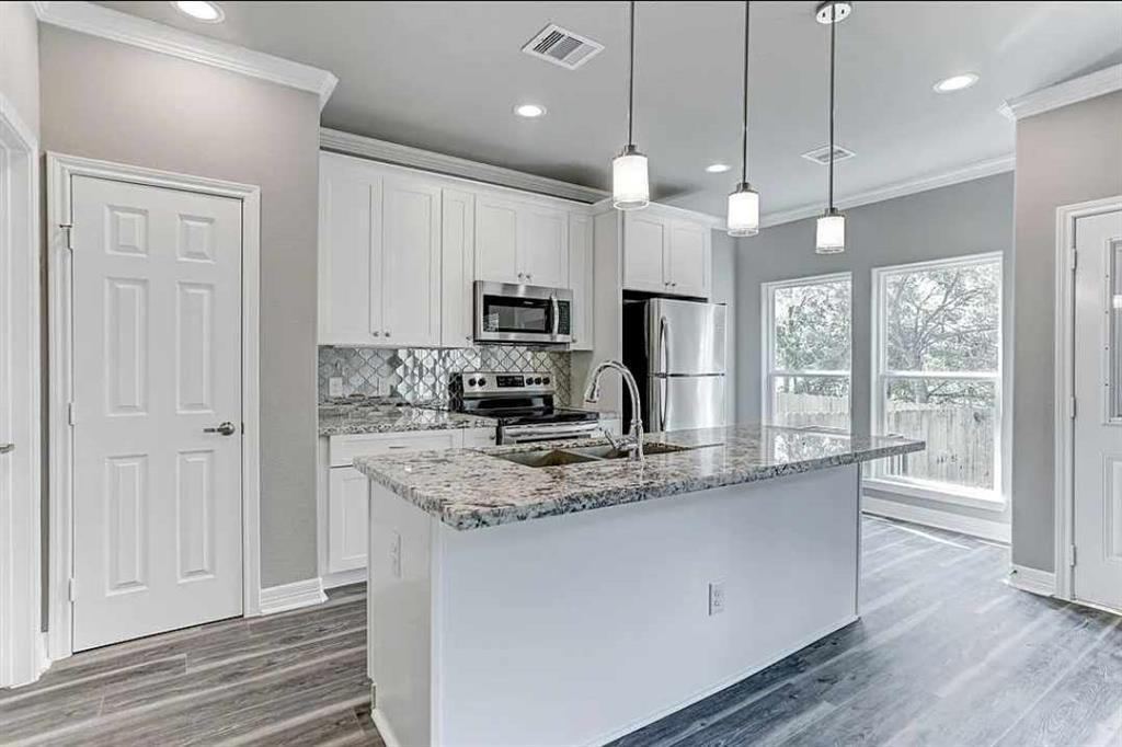 Foto principal - 3128 Coal St