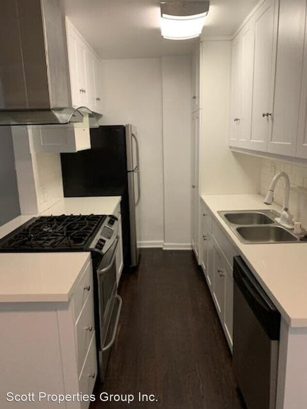 Foto principal - 113 N Gale Dr