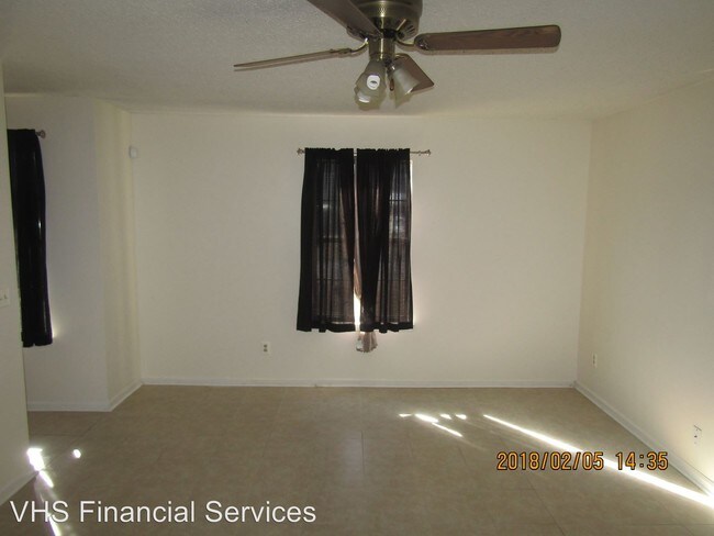 Building Photo - 915 Black Willow Dr